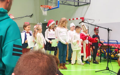 „Mi smo Žbandajci“: učenici PŠ Žbandaj održali božićnu priredbu i predstavili svoju originalnu pjesmu